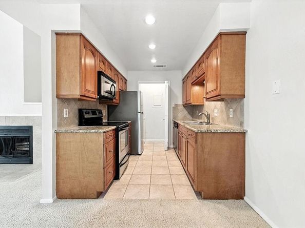 5642  Cedar Creek Drive , Benbrook Texas 76109