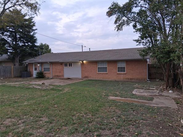 818  Emberwood Drive , Dallas Texas 75332