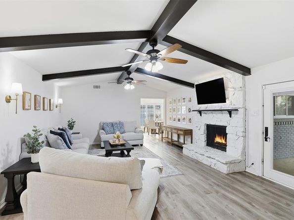 12121  Lochwood Boulevard , Dallas Texas 75218