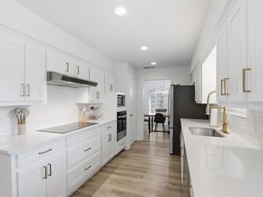 12121  Lochwood Boulevard , Dallas Texas 75218