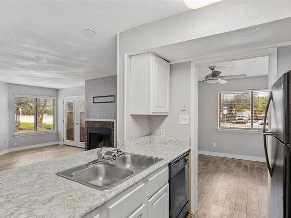 2312  Balsam Drive  A105, Arlington Texas 76006