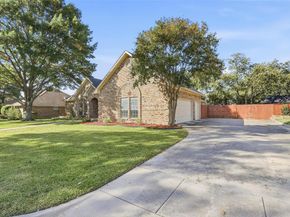 3924  Snow Creek Drive , Fort Worth Texas 76008