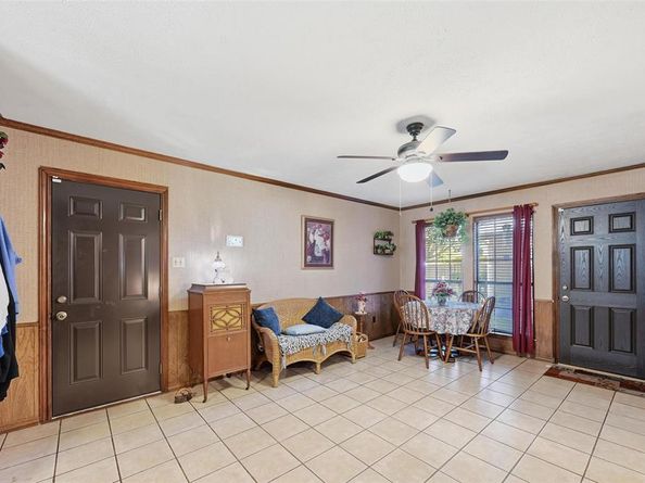 217  Faircrest Drive , Garland Texas 75040