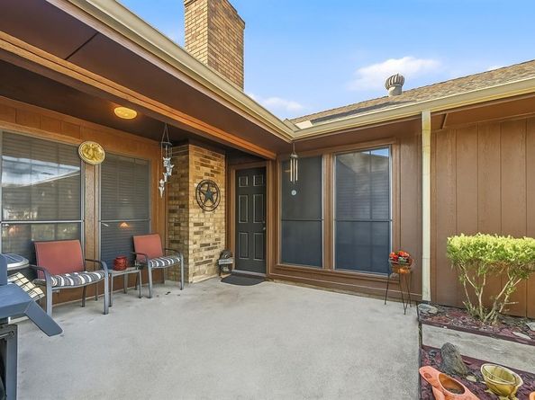 217  Faircrest Drive , Garland Texas 75040