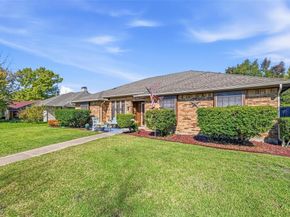 217  Faircrest Drive , Garland Texas 75040
