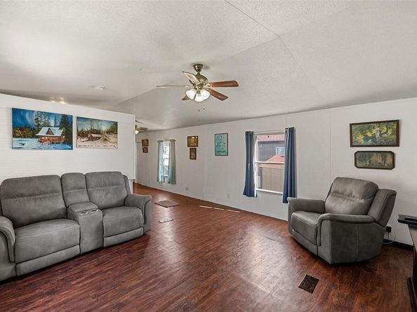 803  Evening Drive , Arlington Texas 76001