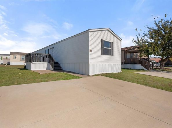 803  Evening Drive , Arlington Texas 76001