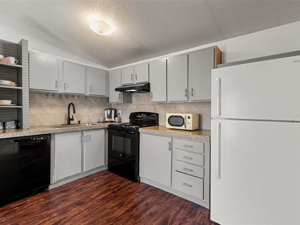 803  Evening Drive , Arlington Texas 76001