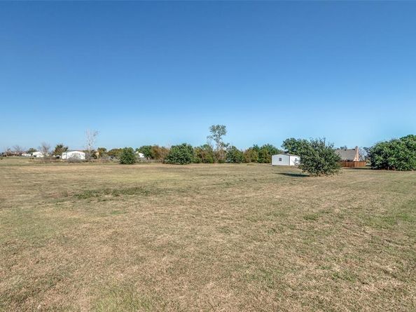 20240  Willow Glade Circle , Pilot Point Texas 76258