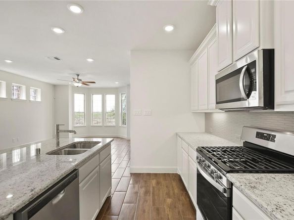 4721  Smokey Quartz Lane , Arlington Texas 76005