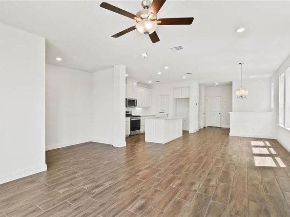 4721  Smokey Quartz Lane , Arlington Texas 76005