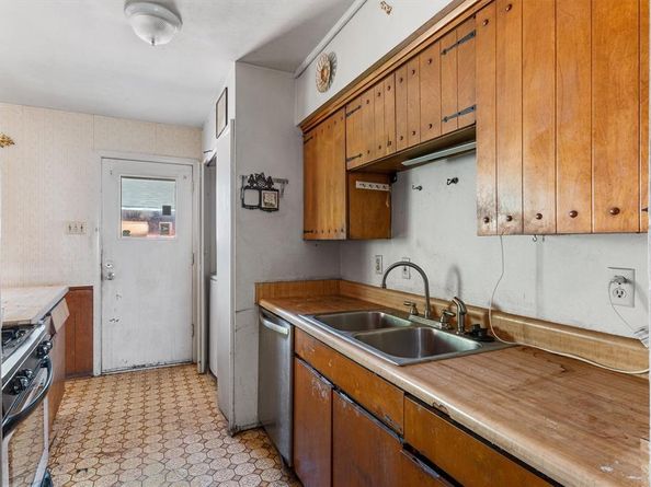 2588  Wood Valley Drive , Dallas Texas 75211