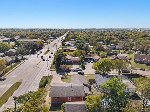 2588  Wood Valley Drive , Dallas Texas 75211