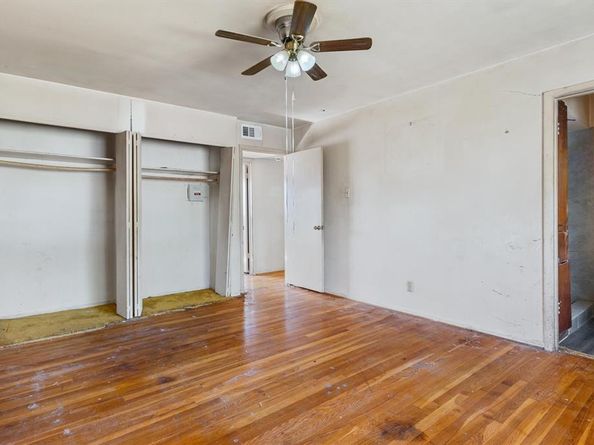 2588  Wood Valley Drive , Dallas Texas 75211