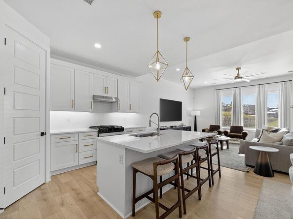 2006  Oak Garden Court , Dallas Texas 75232