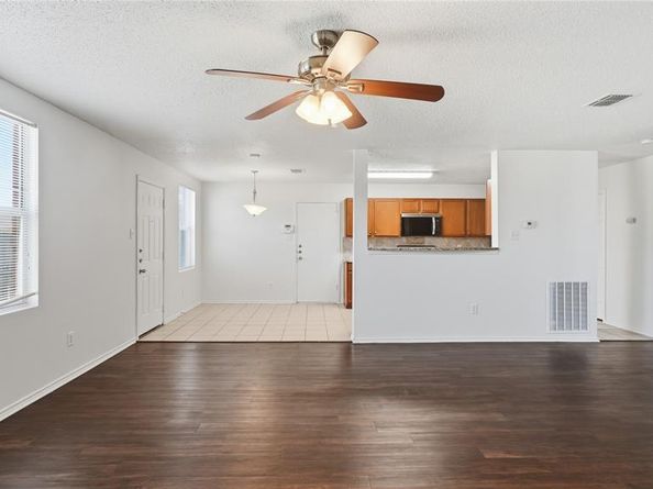 3124  Prairie Aster  , Lancaster Texas 75134