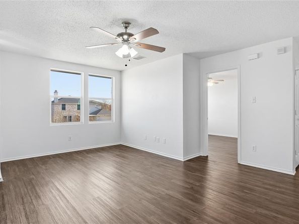 3124  Prairie Aster  , Lancaster Texas 75134