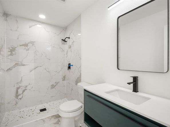 1817  Newton Street , Arlington Texas 76010