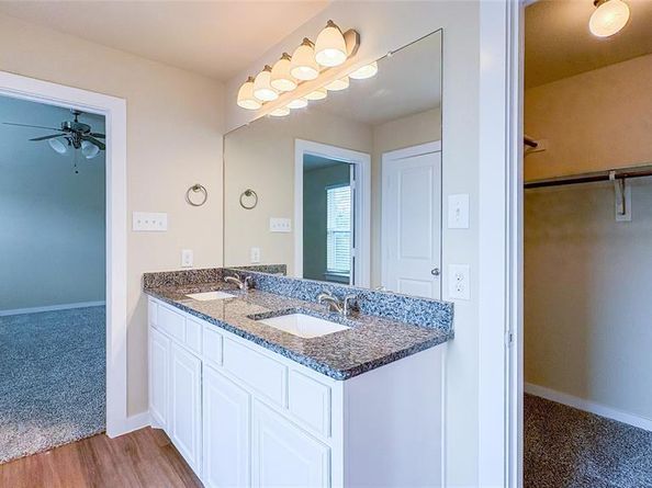 9922  Ironhorse Drive , Dallas Texas 75227