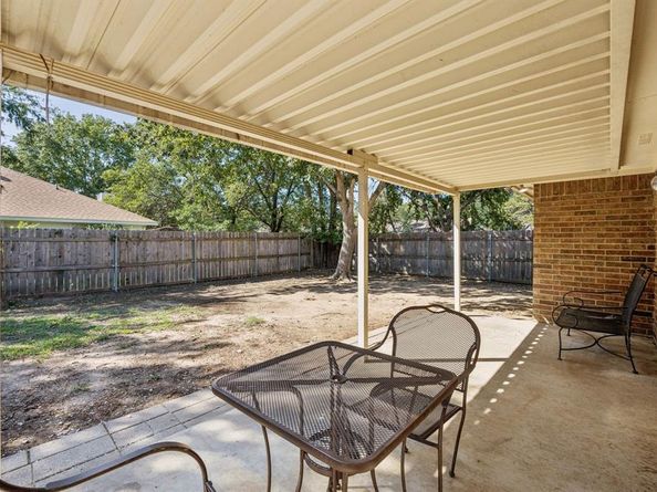 2900  Christopher Drive , Denton Texas 76209
