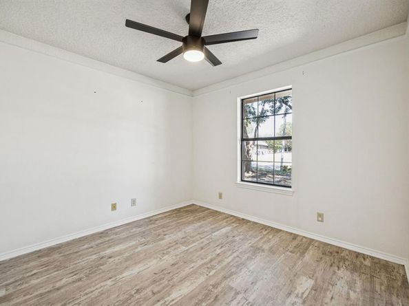2900  Christopher Drive , Denton Texas 76209