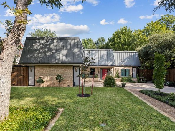 2934  Maple Springs Boulevard , Dallas Texas 75235