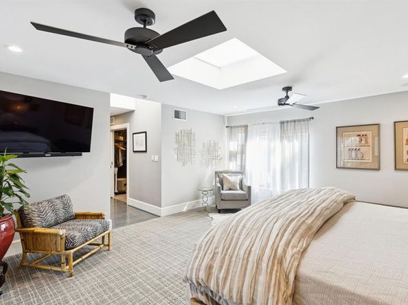 2934  Maple Springs Boulevard , Dallas Texas 75235