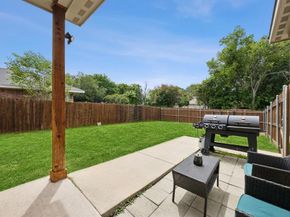 1122  Alicia Lane , Lancaster Texas 75134