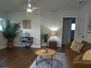 913  Cordell Street , Denton Texas 76201