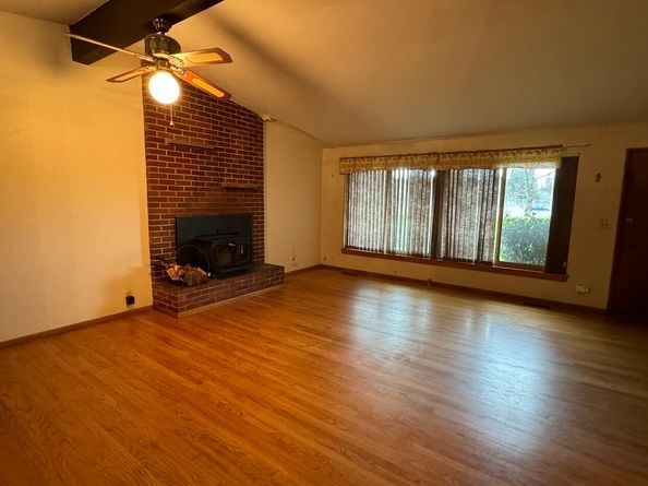 341 NE 185th Street, Shoreline WA 98155