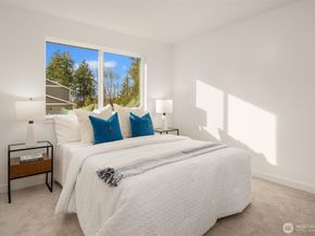 1240 SW 124th Street 9A, Burien WA 98146