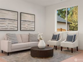 1240 SW 124th Street 9A, Burien WA 98146