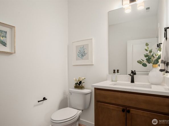 1240 SW 124th Street 9A, Burien WA 98146