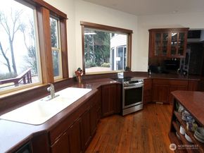 14405 SW Pohl Road, Vashon WA 98070