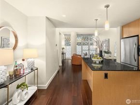909 5th Avenue 402, Seattle WA 98164
