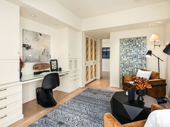 98 Union Street 906, Seattle WA 98101