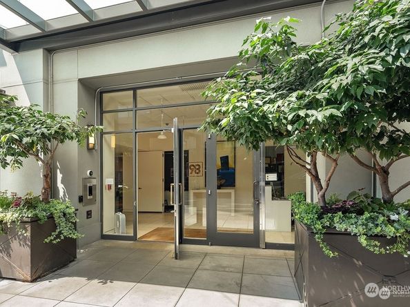98 Union Street 906, Seattle WA 98101