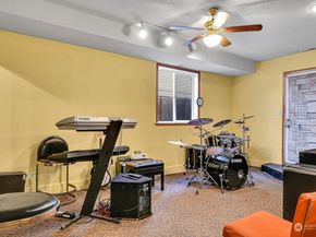 5402 S Cloverdale Street, Seattle WA 98118