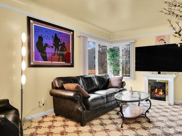 5402 S Cloverdale Street, Seattle WA 98118