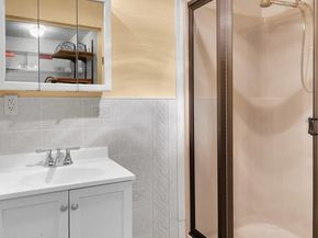 5402 S Cloverdale Street, Seattle WA 98118