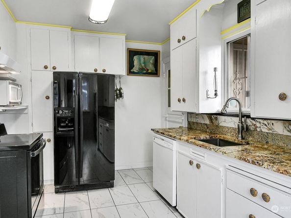 5402 S Cloverdale Street, Seattle WA 98118