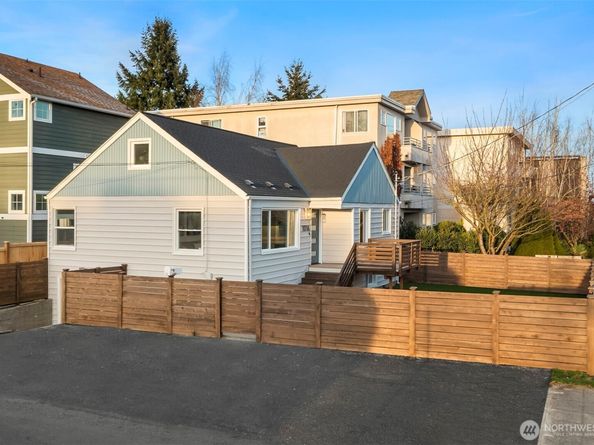 1016 NW 85th Street, Seattle WA 98117