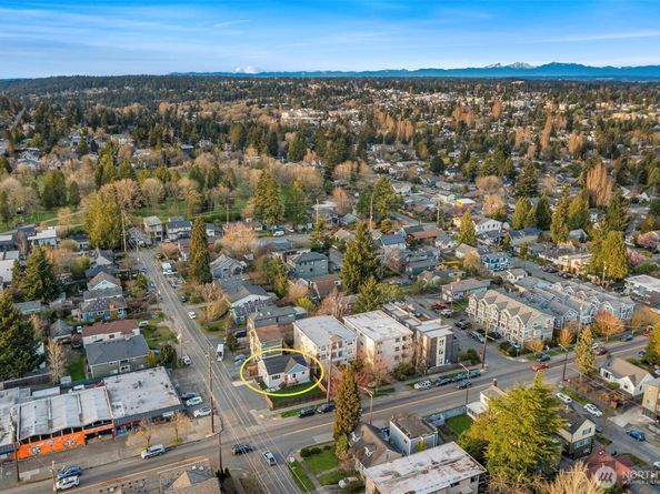1016 NW 85th Street, Seattle WA 98117