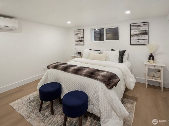 1016 NW 85th Street, Seattle WA 98117