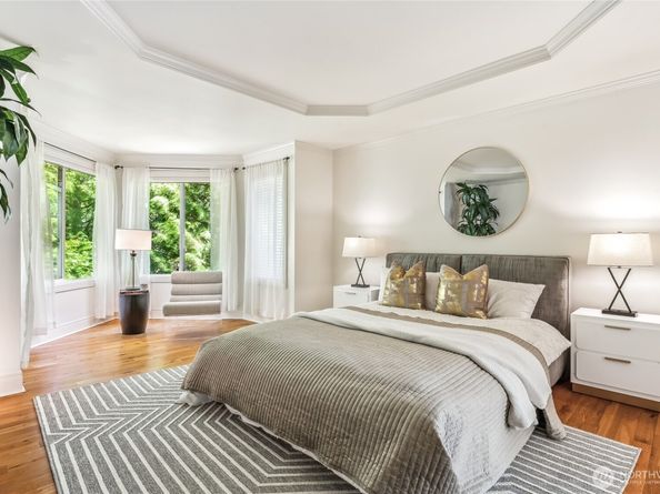 16639 Northup Way, Bellevue WA 98008