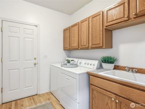 16639 Northup Way, Bellevue WA 98008