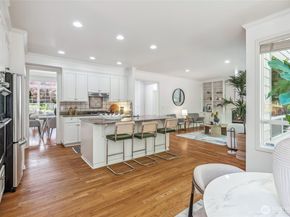 16639 Northup Way, Bellevue WA 98008