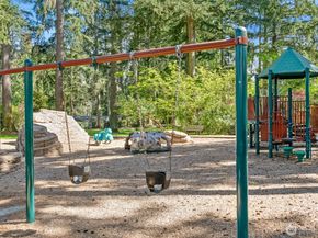 16639 Northup Way, Bellevue WA 98008