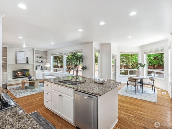 16639 Northup Way, Bellevue WA 98008