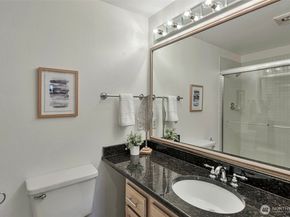 1028 Lakeview Boulevard E 6, Seattle WA 98102